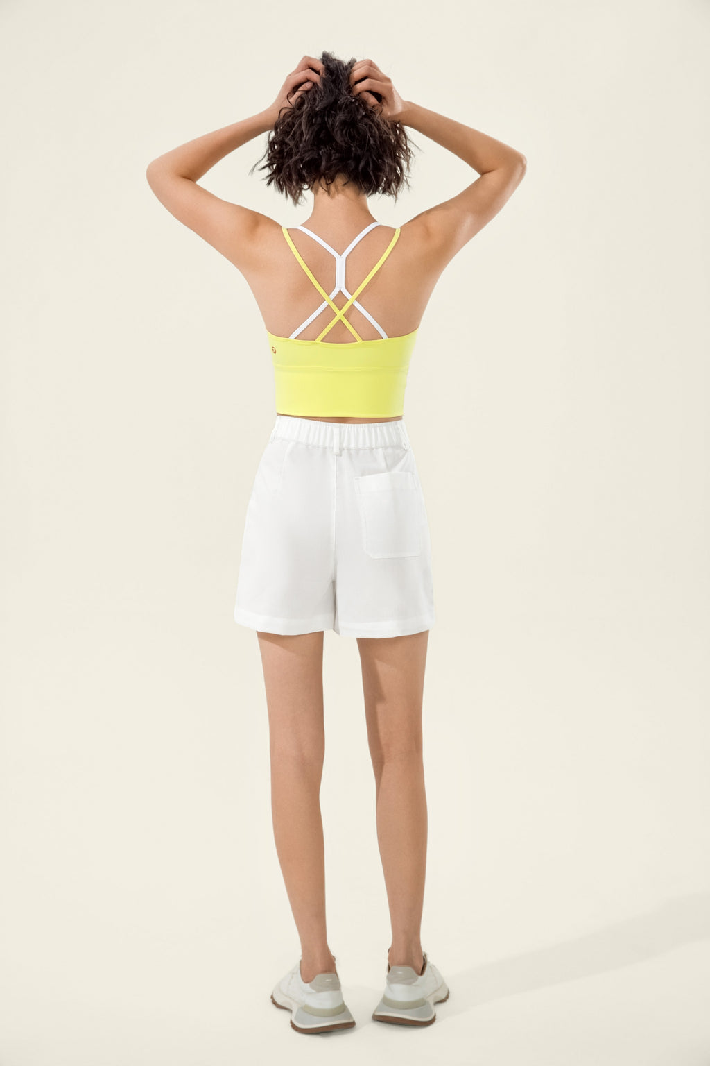Top deportivo crop espalda cruzada tela suave alta elasticidad recuperación transpirable escápula libre Fieder - Amarillo