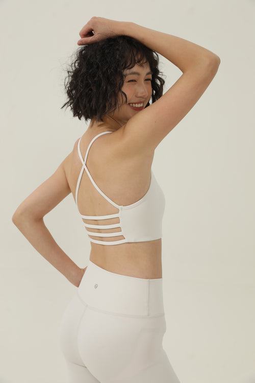 Brasier de Yoga Ajustado con Espalda Estilizada