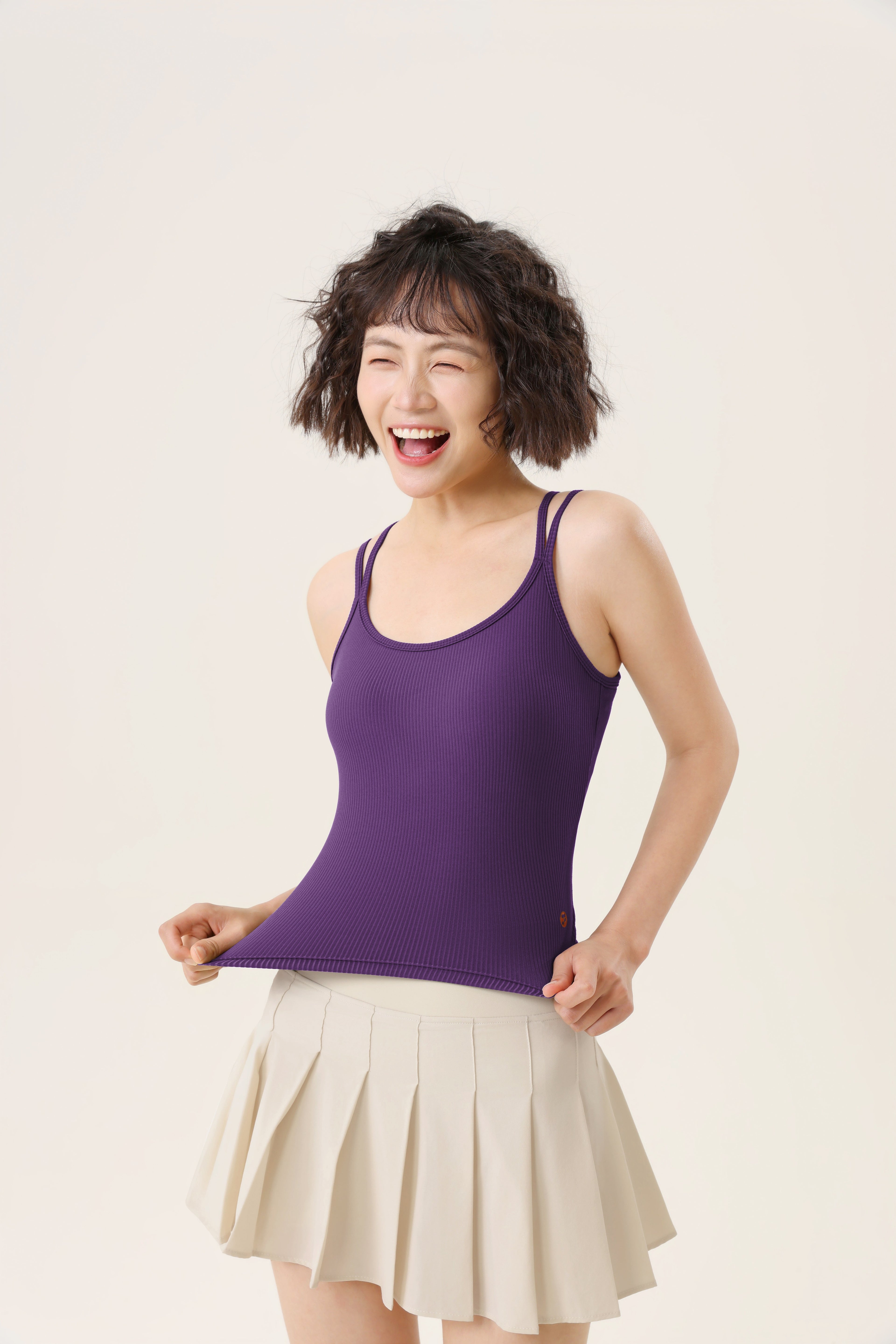 Camiseta deportiva LeFeng - Diseño sencillo y ajustado, tirantes finos que realzan la figura, ideal para yoga, uso diario y actividades ligeras.