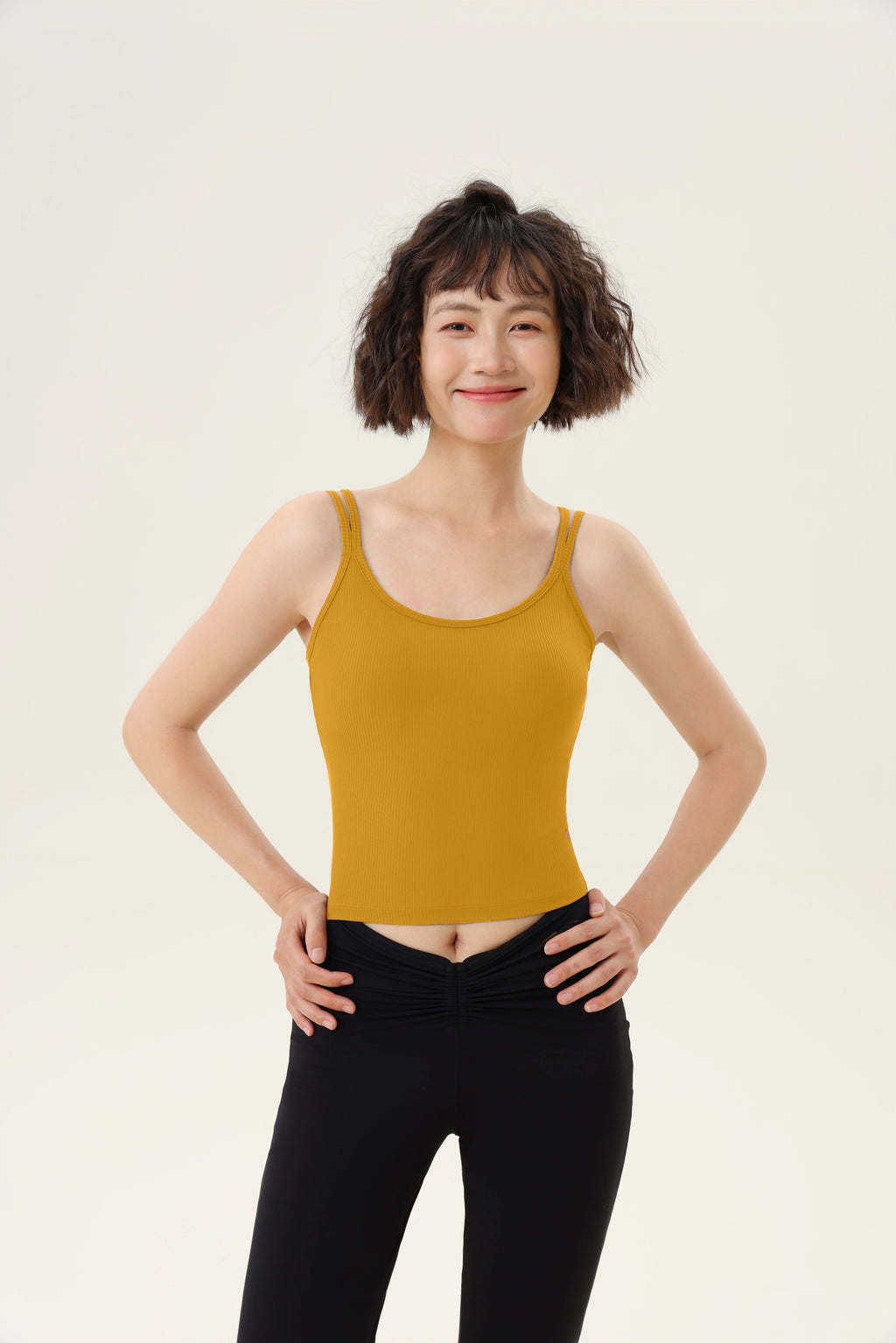 Camiseta deportiva LeFeng - Diseño sencillo y ajustado, tirantes finos que realzan la figura, ideal para yoga, uso diario y actividades ligeras.