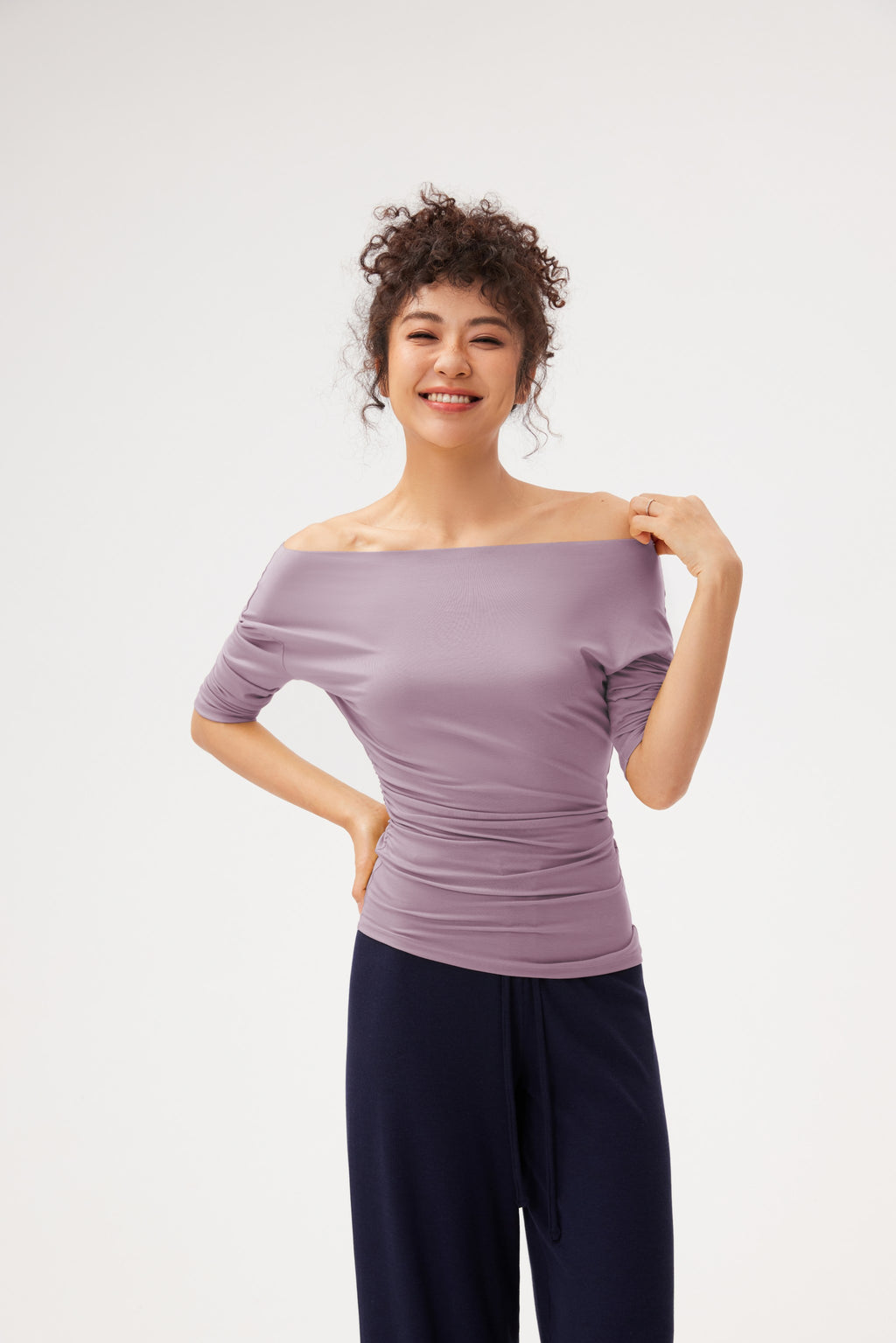 Camiseta mujer hombro descubierto drapeada plateada - Fieder