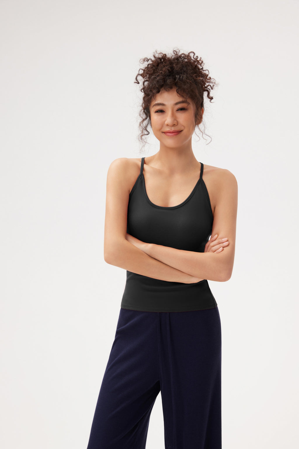 Top yoga ajustado largo tank seguro eco suave sostenible Fieder - Negro vista frontal