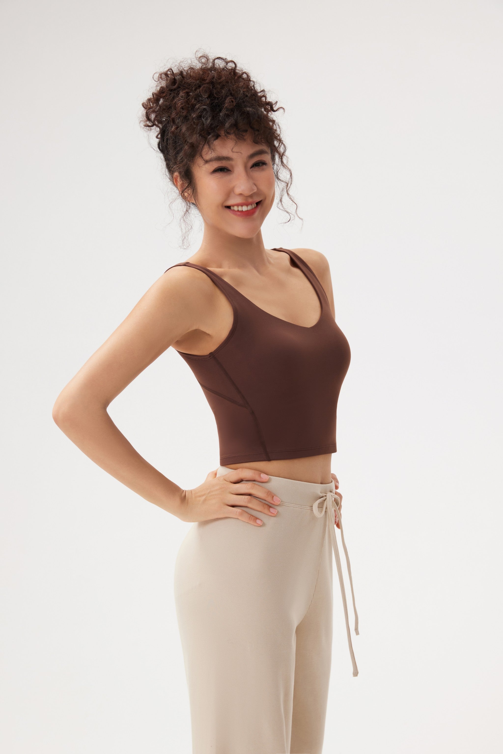 Brasier de Yoga Ajustado con Espalda Estilizada