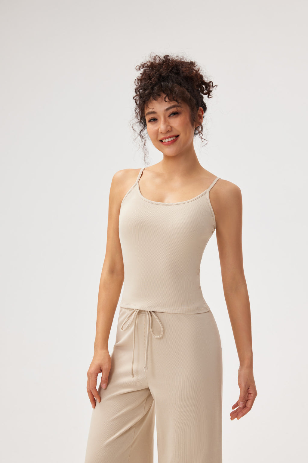 Top yoga tirantes finos textura canalé espalda recta Fieder - Beige