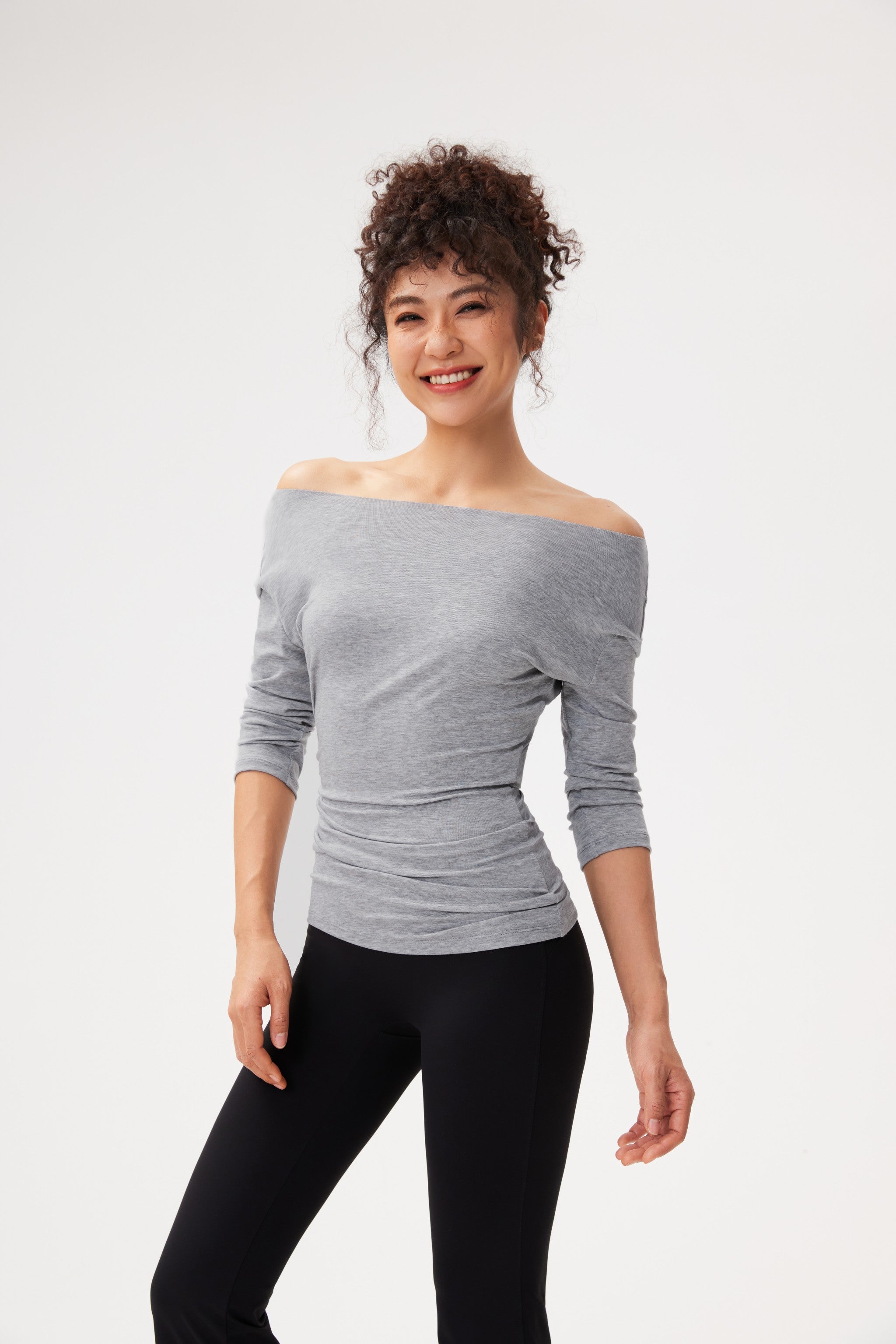 Camiseta mujer hombro descubierto drapeada lila lateral - Fieder