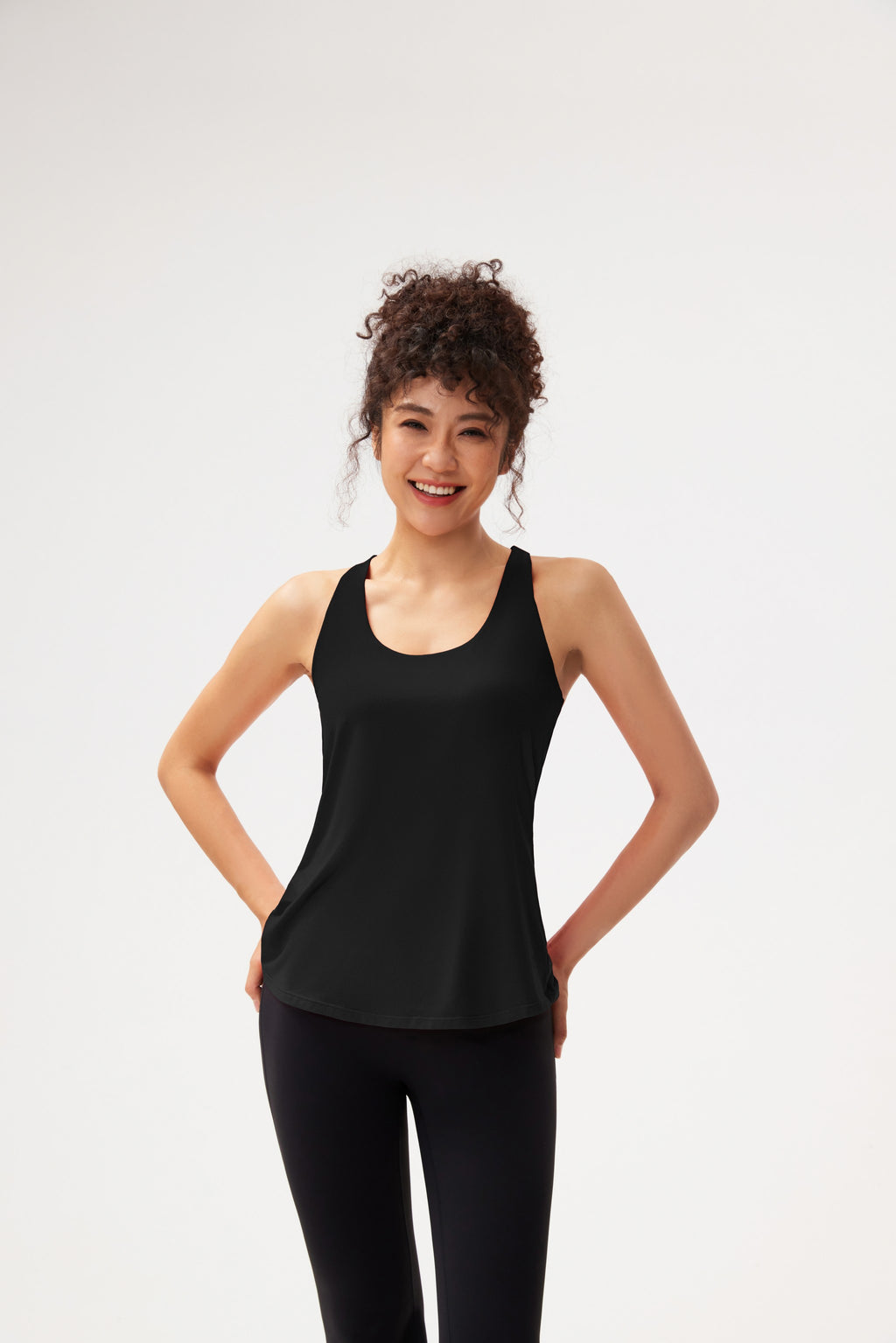 Top yoga escote U espalda descubierta cruzada Fieder - Negro