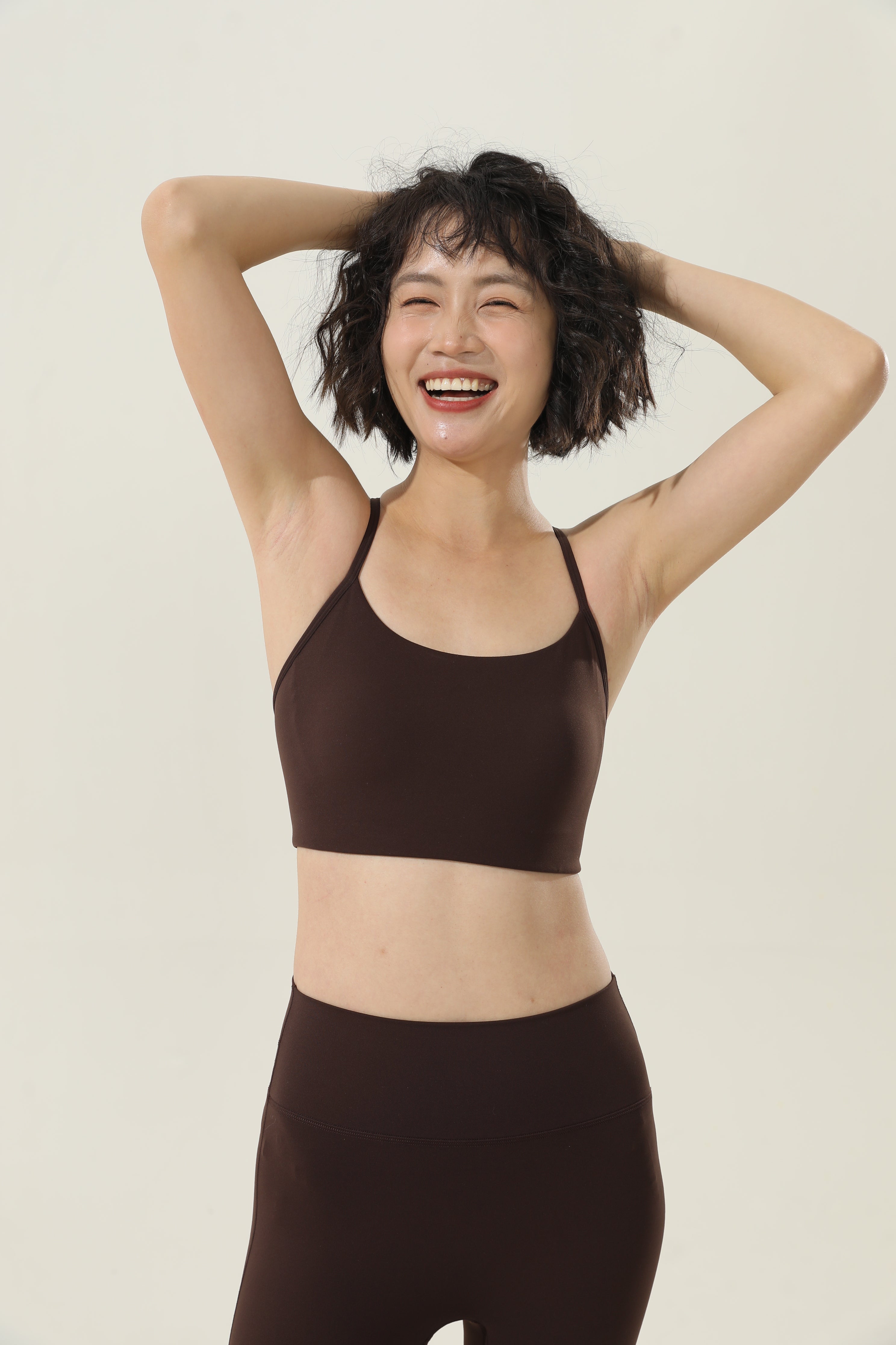 Brasier de Yoga Ajustado con Espalda Estilizada