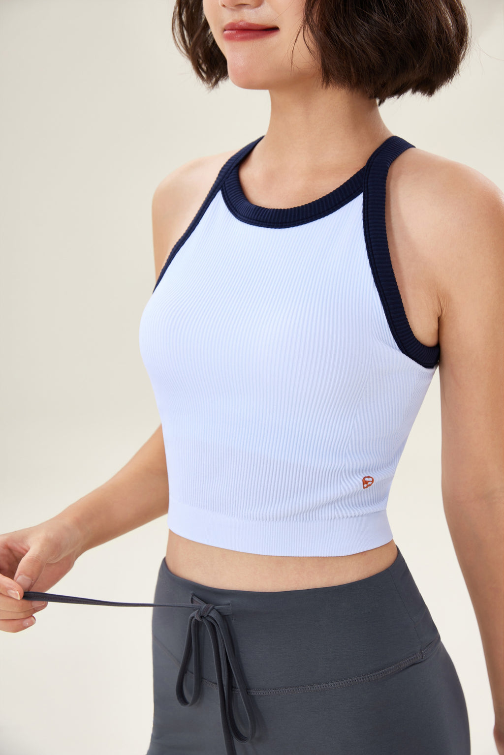 Top deportivo mujer cuello halter canalé blanco - Fieder