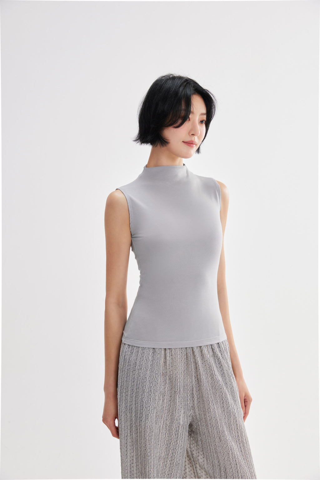 Top mujer cuello alto sin mangas plateado - Fieder