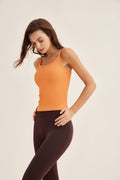 Top deportivo tirantes ajustables textura 3D relieve Fieder - Naranja